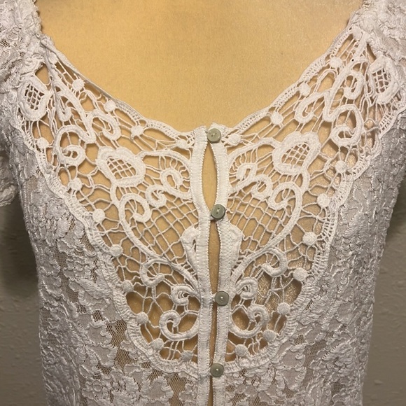 Abercrombie & Fitch Cream Crochet Lace Blouse Size M - Picture 2 of 5
